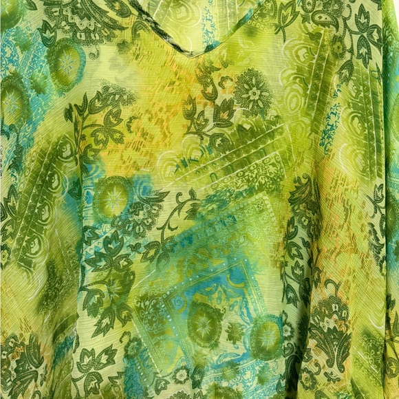 Susan Graver sheer handkerchief , fliral Patterned Top. Boho. 2 X - Picture 4 of 9